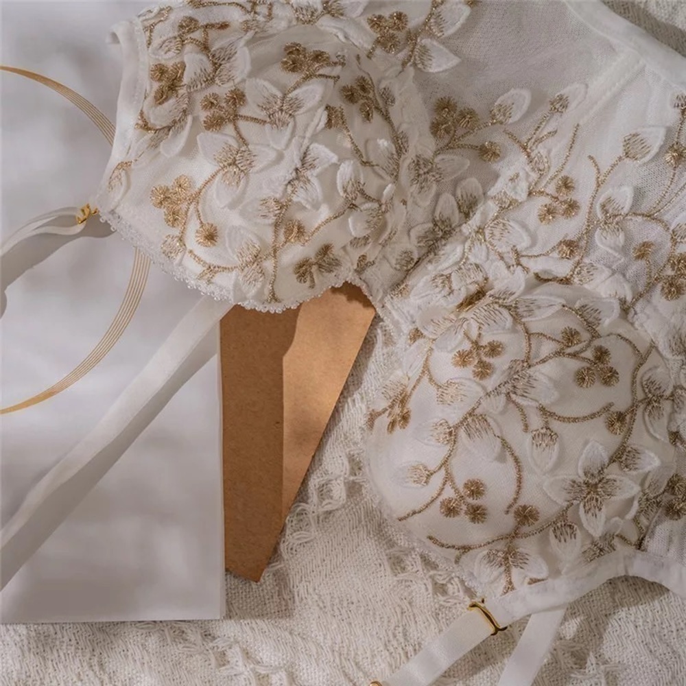 COPY - White & Gold Embroidered Corset Bra - Picture 6 of 7